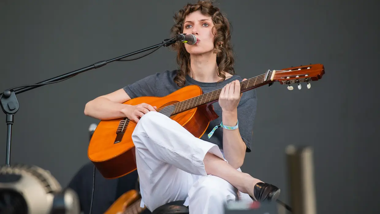 Aldous Harding no NOS Primavera Sound 2019