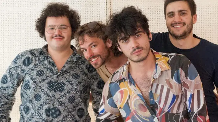 Os Solar Corona pulsam o seu rock no MESCLA, no dia 4 de julho, às 18 horas, no Largo Pintor da Gata.