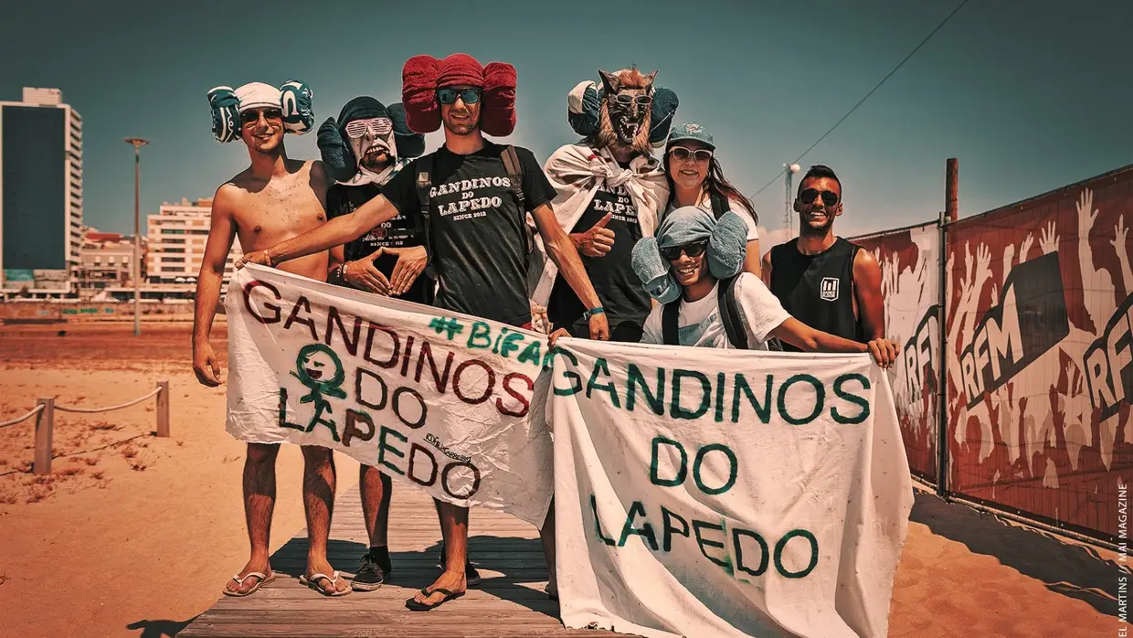 RFM Somnii fora de palco