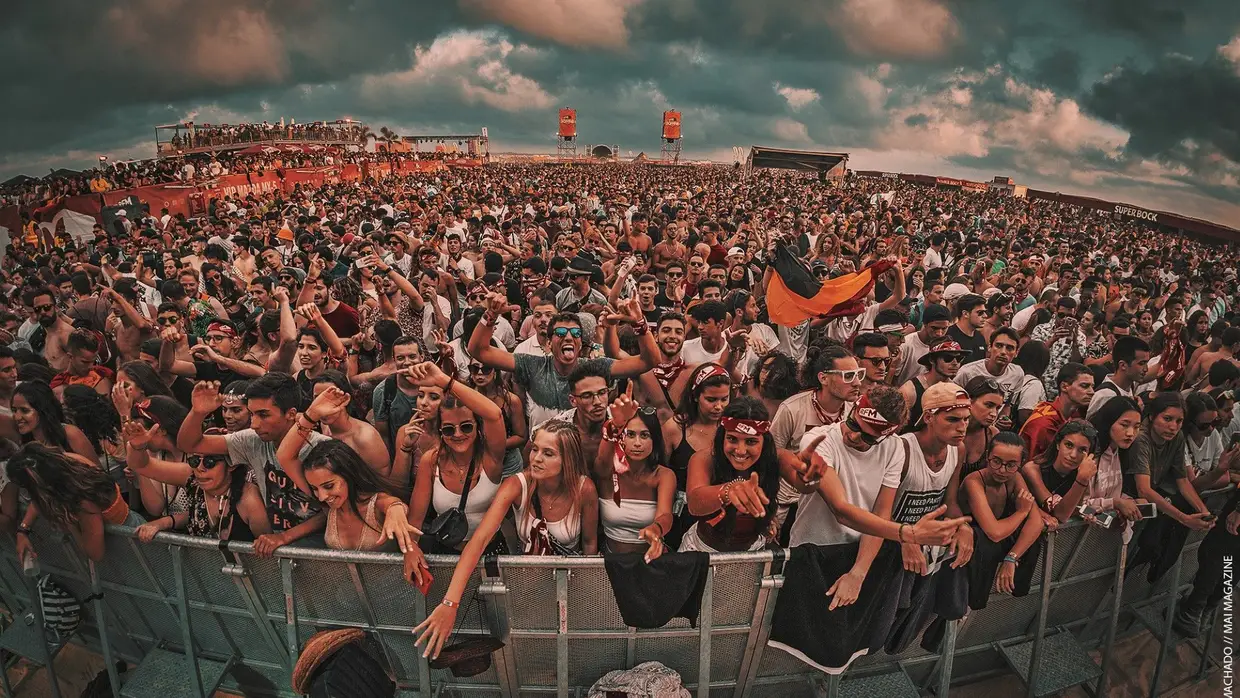 RFM Somnii fora de palco