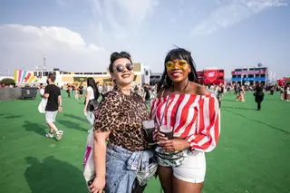 O NOS Alive além da música. 32 fotos de festivaleiros em ação
