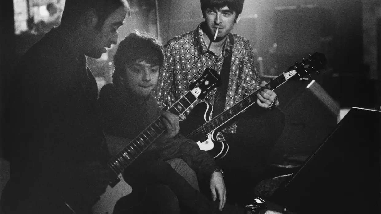 Oasis 1994-1995