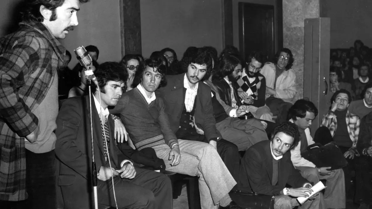 Na apresentação dos candidatos da UDP pelo distrito do Porto para as primeiras eleições para a Assembleia Constituinte no pós-25 de Abril, em 1975