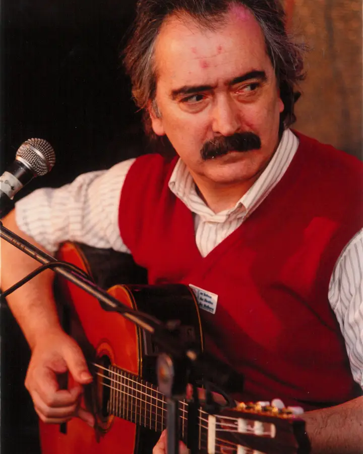 Em 1996, aquando da reedição em CD da obra completa, por parte da EMI-Valentim de Carvalho. É neste ano que, pela primeira vez, "FMI" é acoplado a "Ser Solidário"