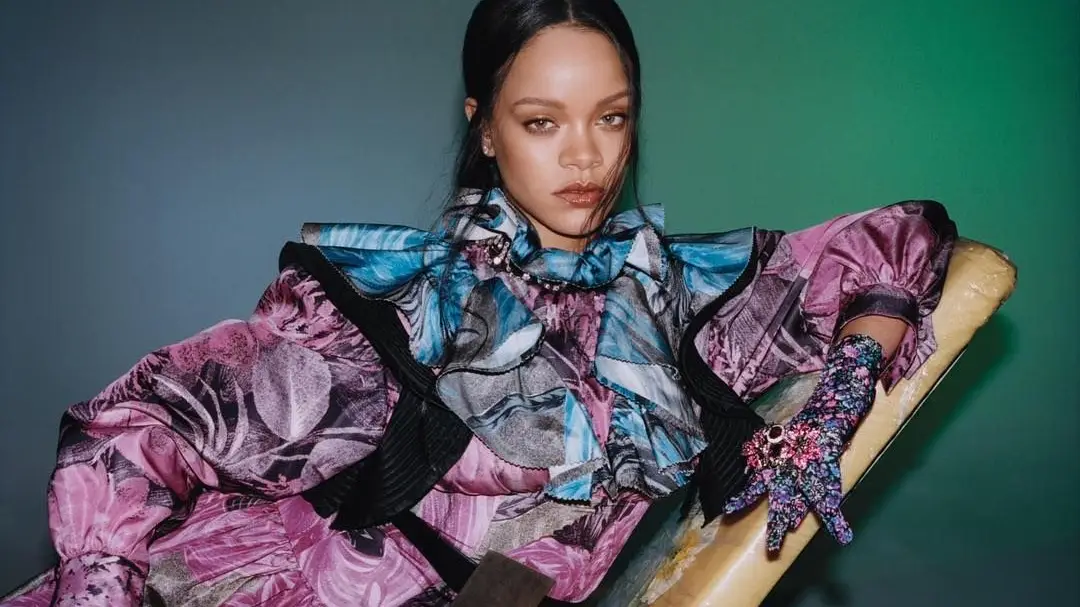 Rihanna. O nono álbum de Rihanna figurou nas listas de mais aguardados nos últimos cinco anos... Os fãs não estavam habituados a ficar tanto tempo à espera. Pode ser que em 2021 cumpra a promessa.