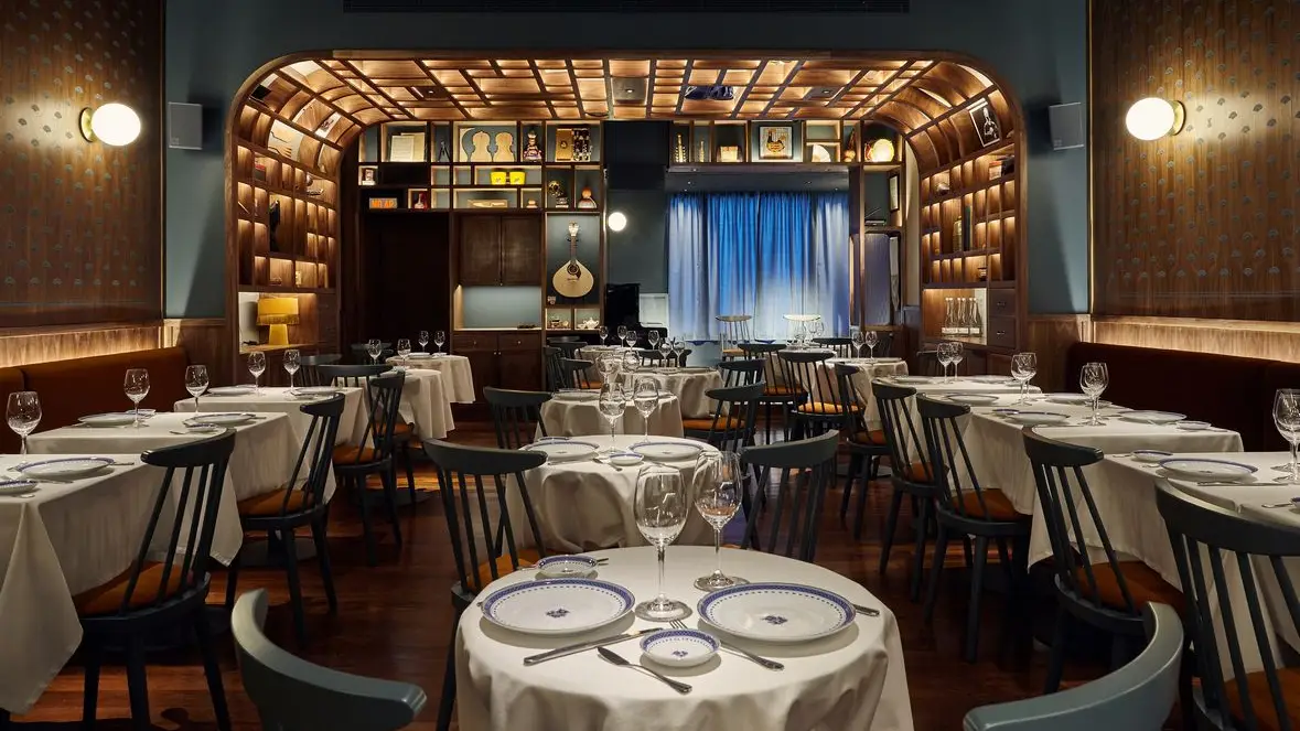 O interior do restaurante "Canto"
