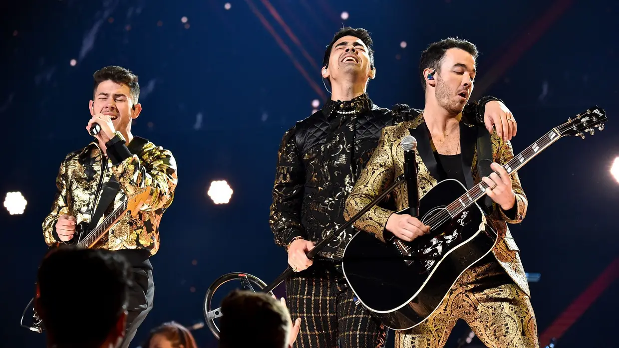 Os Jonas Brothers protagonizaram uma das atuações da noite