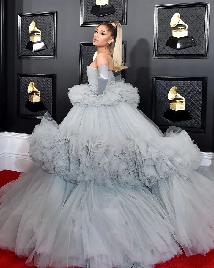 O grande vestido de Ariana Grande