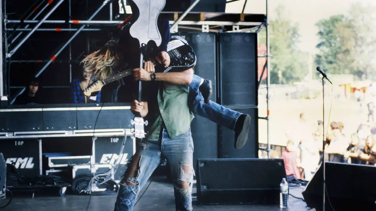 Às cavalitas de Krist Novoselic, no Pukkelpop 1991