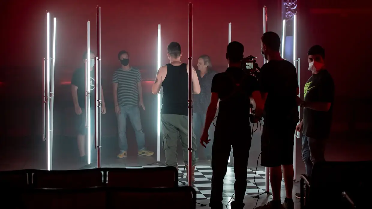 Desconectados - videoclip com participação de Jorge Palma, Wraygunn e Blind Zero