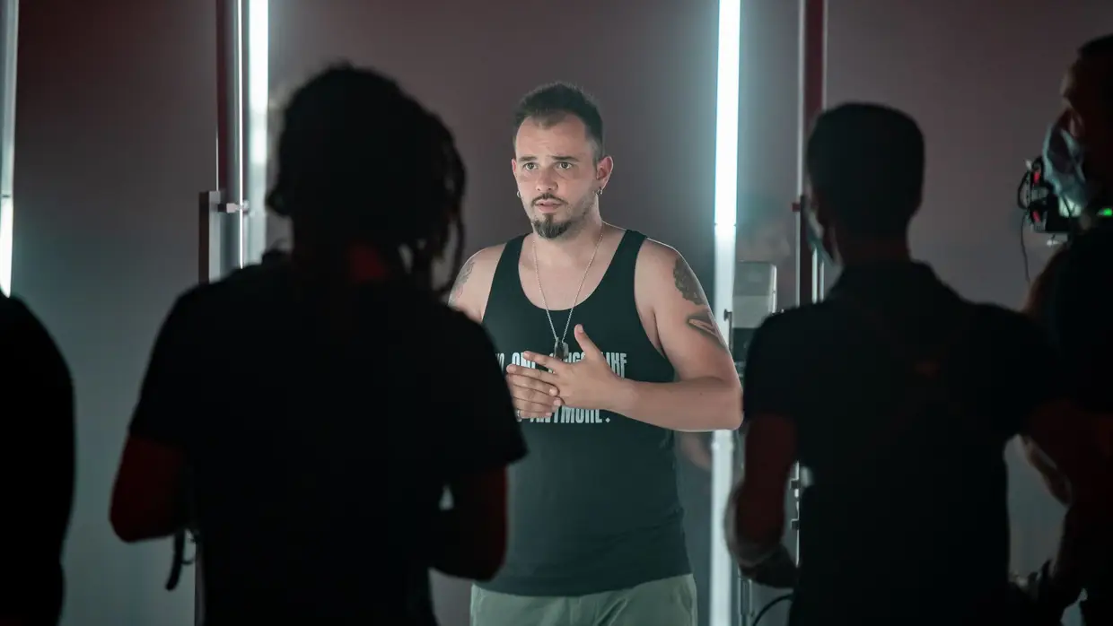 Desconectados - videoclip com participação de Jorge Palma, Wraygunn e Blind Zero