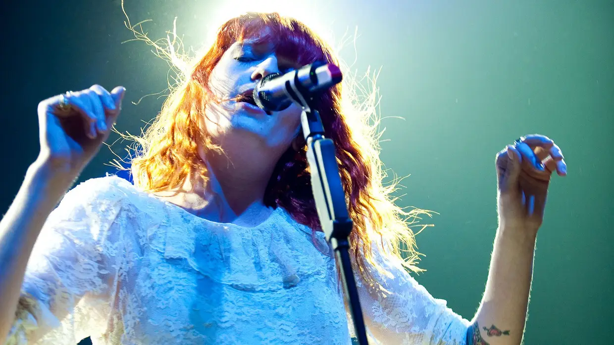 Florence and the Machine - Alive 2010