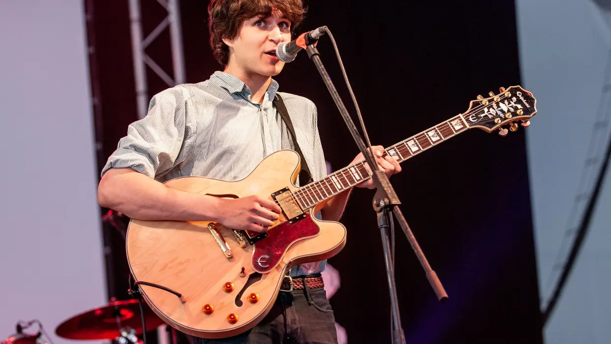 Vampire Weekend, Alive 2008