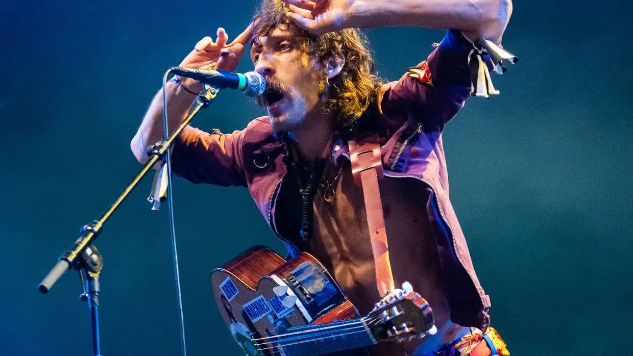 Gogol Bordello, Alive 2008