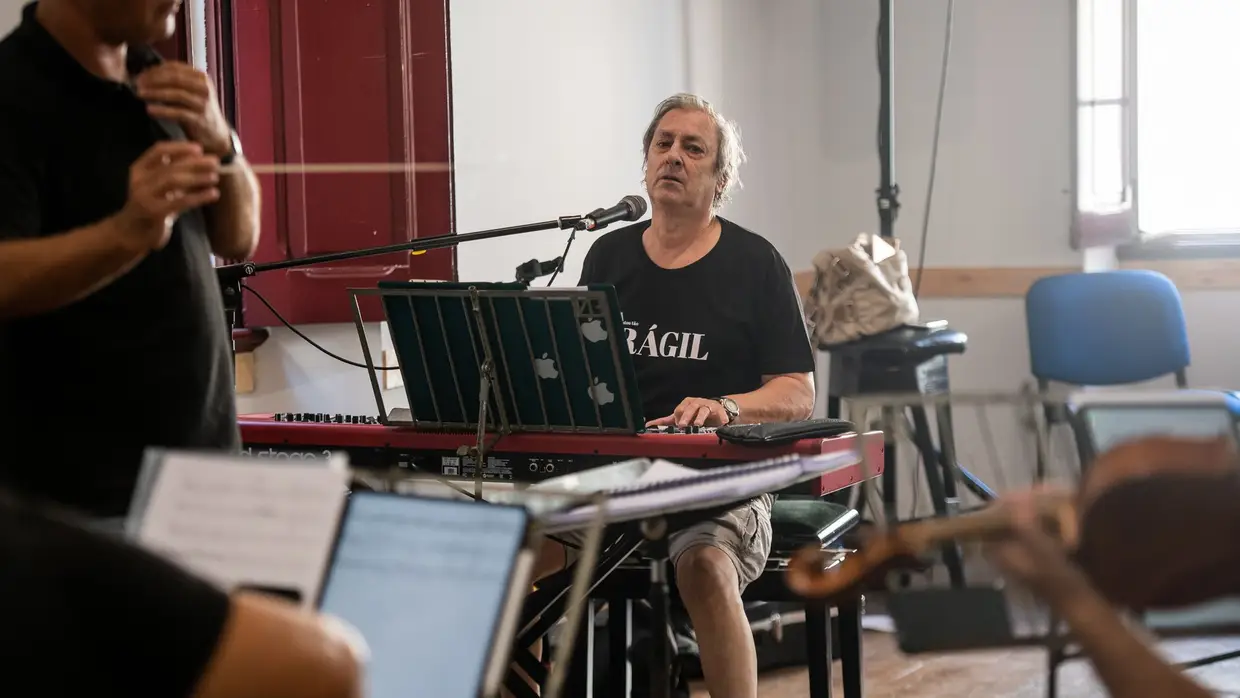 Ensaio para o concerto comemorativo do 70.º aniversário de Jorge Palma