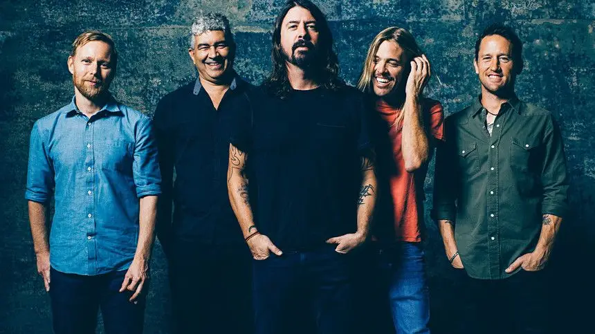 Foo Fighters – “Medicine at Midnight”. O décimo álbum de Dave Grohl e companhia sai a 5 de fevereiro e foi antecedido dos singles ‘Shame Shame’ e ‘No Son of Mine’.