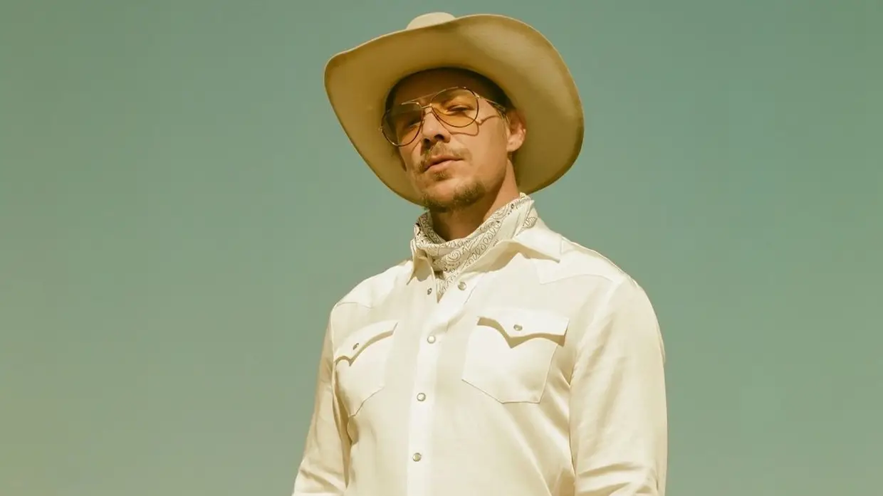 Diplo - Diplo Presents Thomas Wesley, Chapter 1: Snake Oil