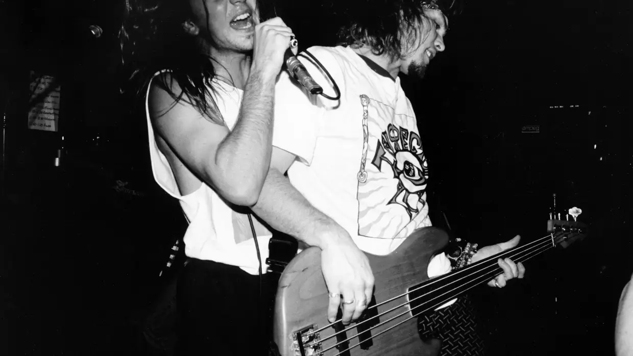 Pearl Jam 1990-92