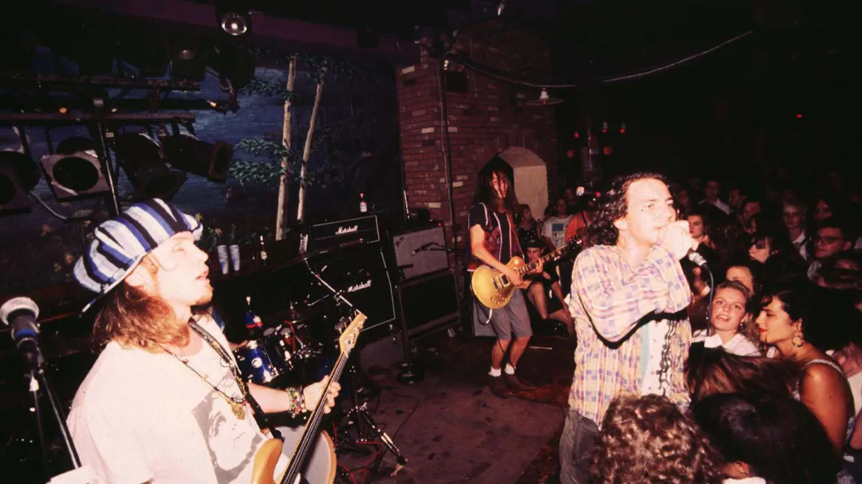 Pearl Jam 1990-92