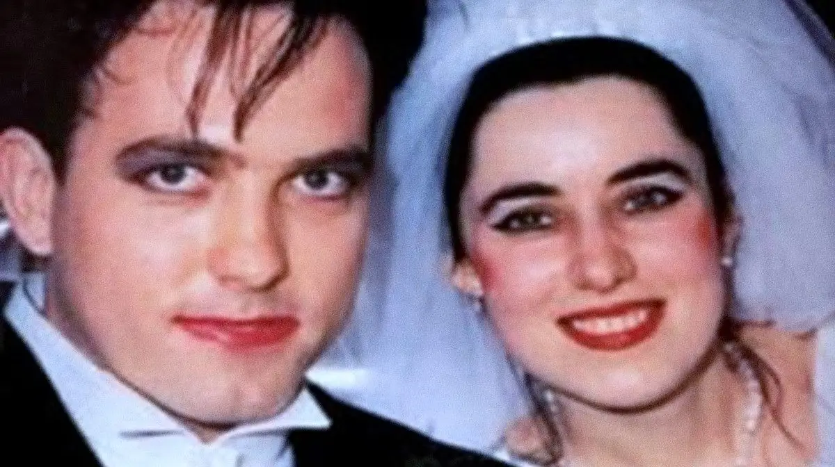 Robert Smith e Mary Poole, casados desde 1988. Conheciam-se desde que ambos tinham 14 anos