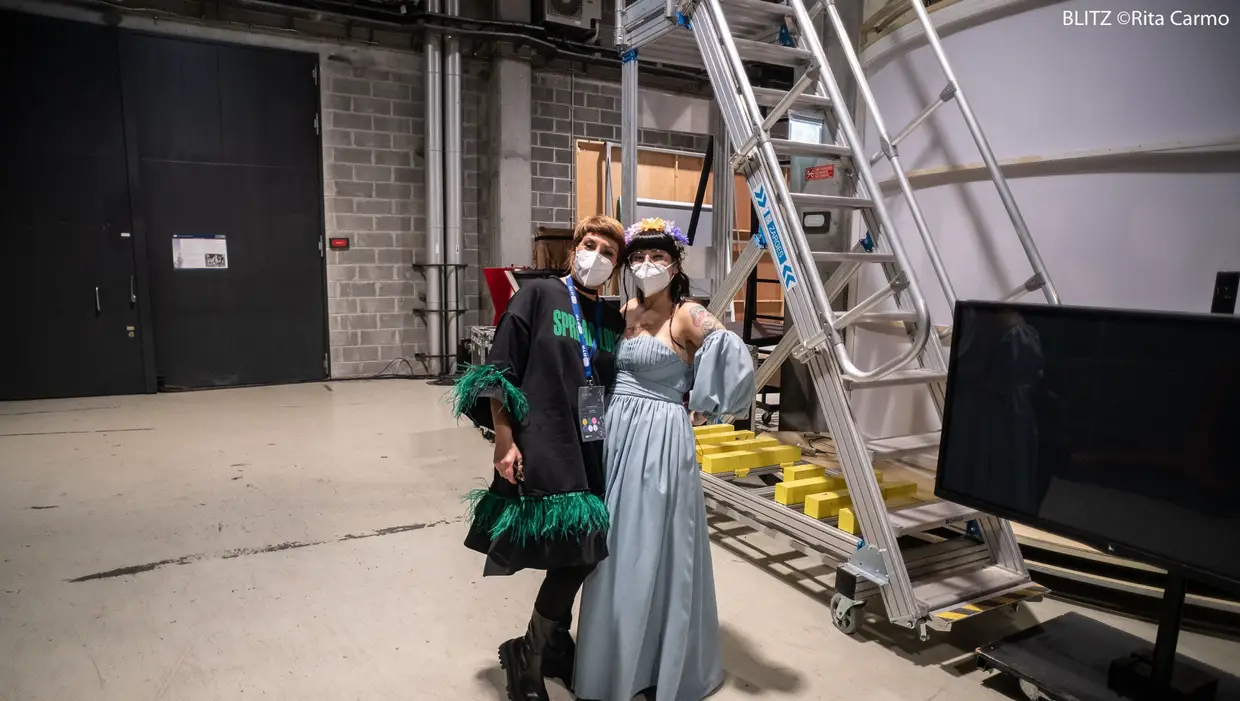 Bastidores do Festival da Canção 2021 - intervalo da 2ª semi-final - Vivianne e Ana Tereza