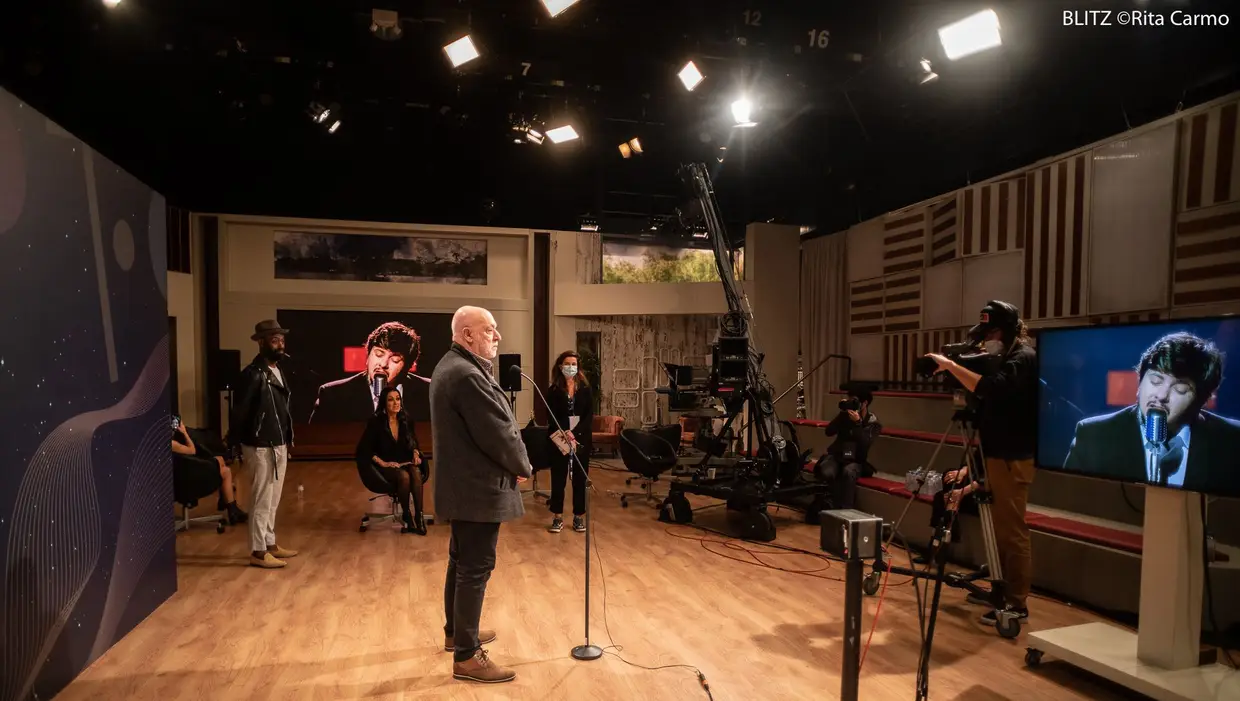 Bastidores do Festival da Canção 2021 - Paulo de Carvalho na sala do Júri no momento da Homenagem feita pelo filho, Agir