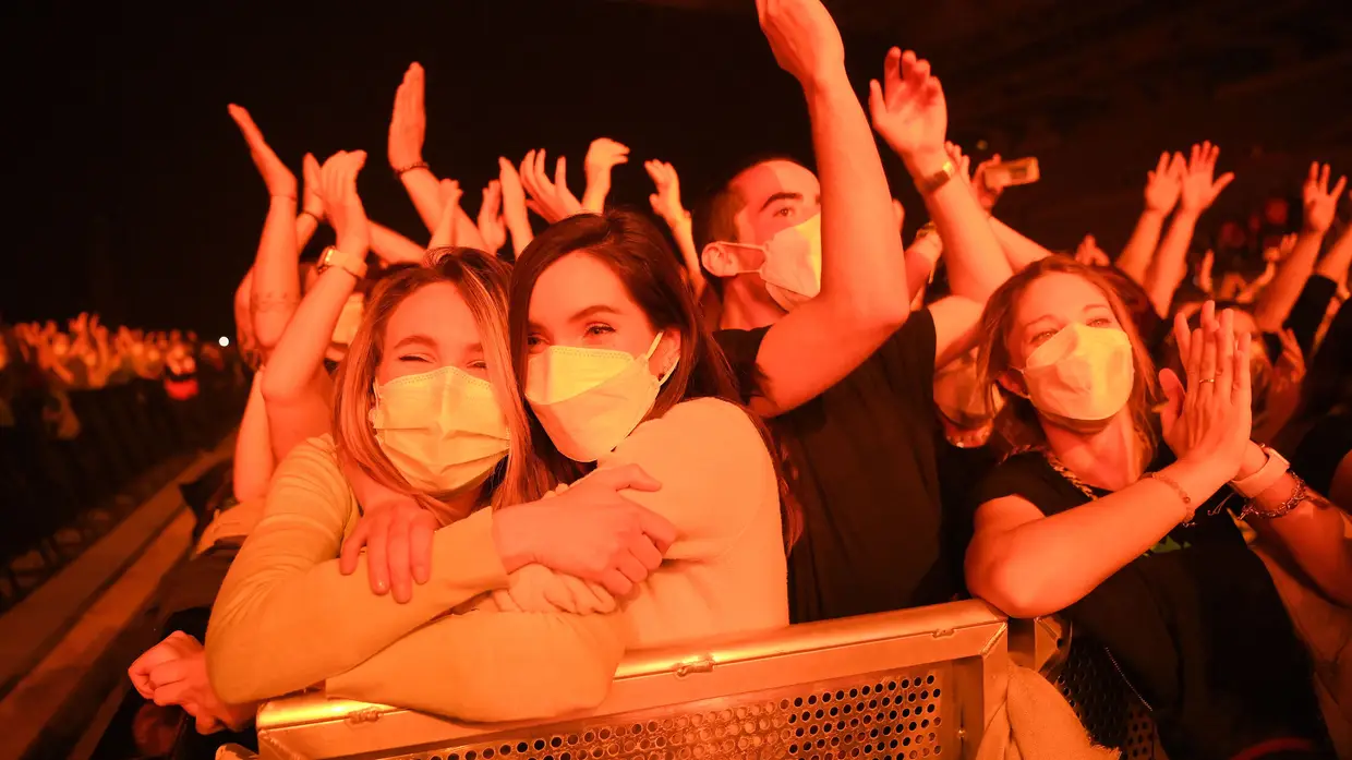 Concerto para 5 mil pessoas testas à covid-19, em Barcelona, a 27 de março