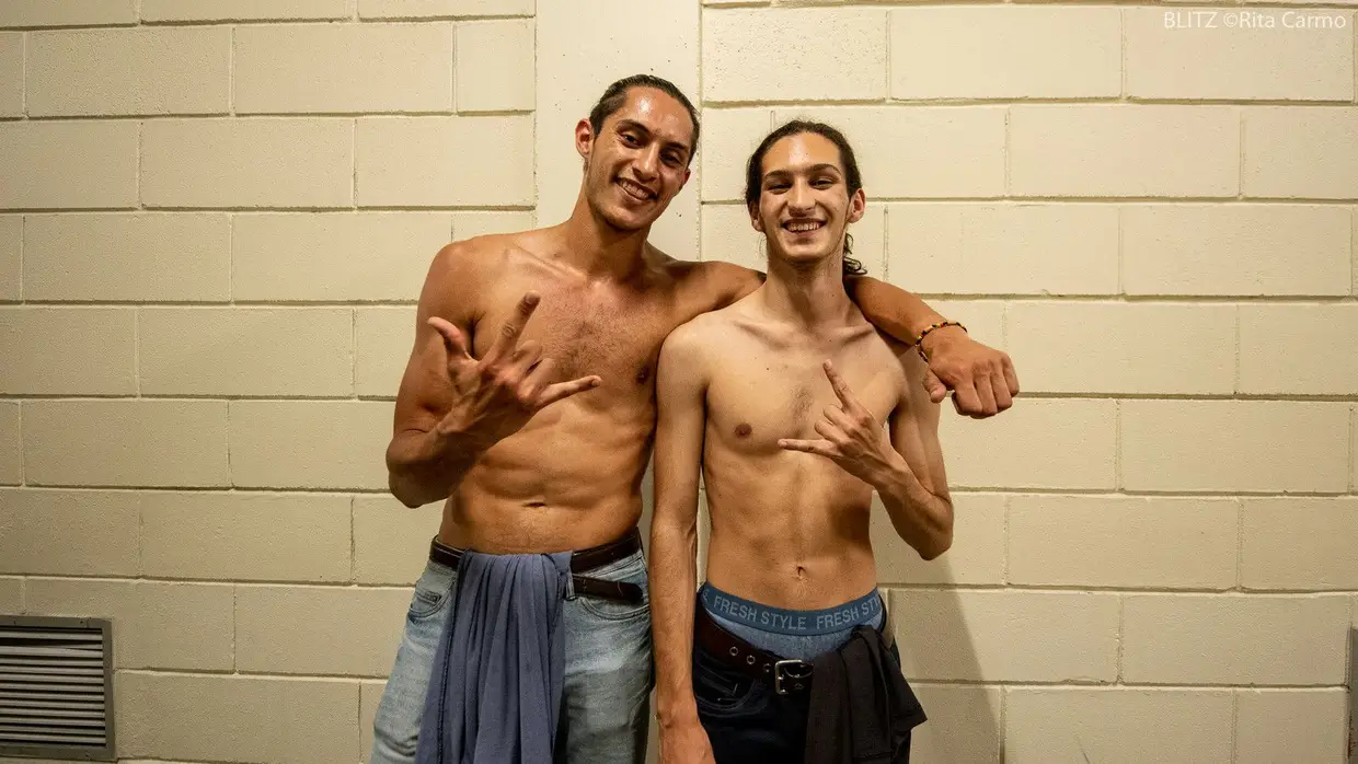 Com calor e felizes: dois fãs no VOA Heavy Rock Festival (2019)