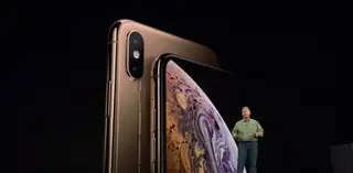 O chassis dos novos iPhone XS e XS Max são construídos em aço inoxidável e podem mergulhar vários metros (à prova de líquidos)