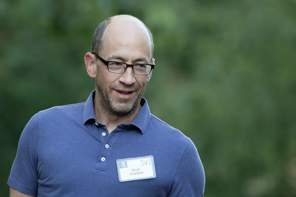 Dick Costolo, CEO, 01 Advisors (dia 7, 11h 10 m, palco central).Muito versado em empreendedorismo, Costolo foi CEO do Twitter e tem no seu currículo a fundação e investimento em muitas startups. Afinal, como vai evoluir este ecossistema? Que novas formas de financiamento podem surgir?