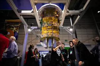 O componente em formato de candelabro que a IBM mostrou na Web Summit