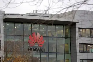 Huawei vai lançar telefone dobrável