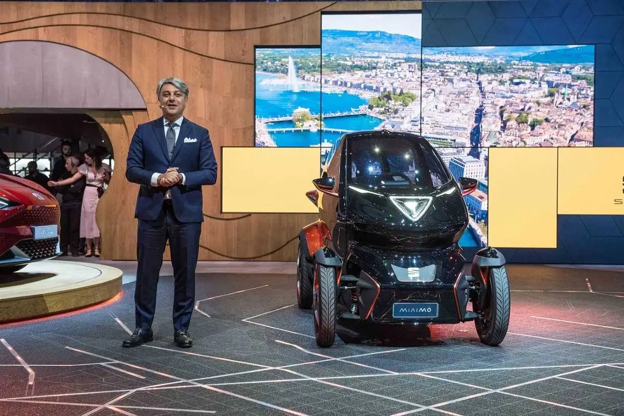 A SEAT apresentou ainda o SEAT Minimó, uma aposta da marca espanhola na micromobilidade urbana