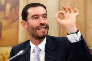 Gestão da TAP reage à polémica com novo plano de rotas (e mais viagens para o Porto)