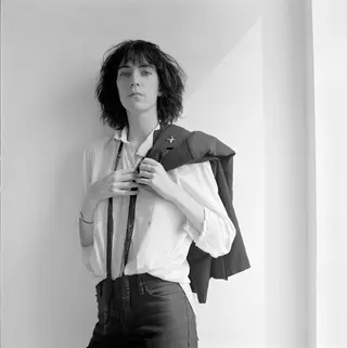 Foto para a capa do álbum Horses. de Patti Smith