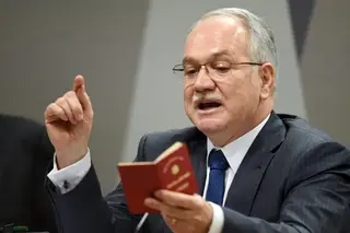 Com uma carreira académica brilhante, Fachin, 60 anos, era visto como um juiz próximo do Partido dos Trabalhadores quando foi escolhido para o STF mas acabou por votar contra o pedido de habeas corpus de Lula