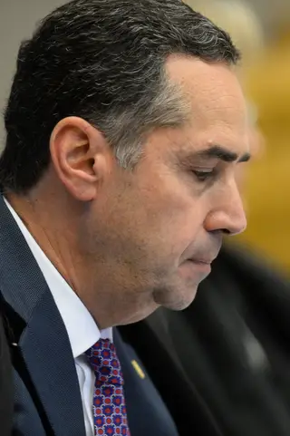 Com 60 anos, é visto como um juiz tecnicamente brilhante e é extremamente respeitado dentro e fora do Tribunal: por colegas e pela população, que lhe reconhece imparcialidade. Mesmo durante discursos longos consegue prender a atenção e por isso se diz que “joga para a torcida”. Também negou o habeas corpus a Lula