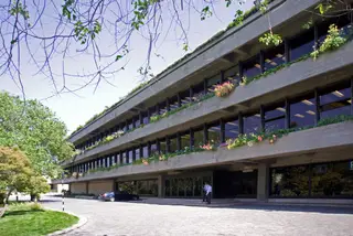 Sede e Museu F.C. Gulbenkian, de Ruy Jervis d'Athouguia, Alberto Pessoa e Pedro Cid