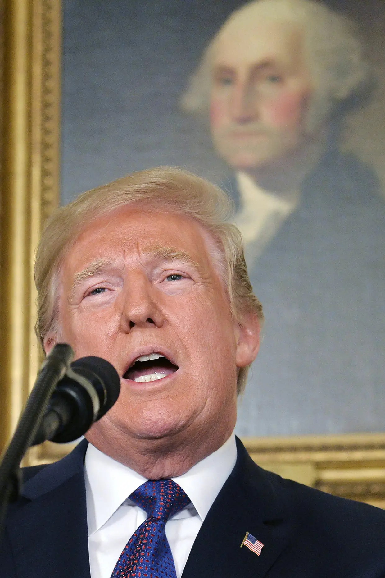 Donald Trump anuncia o ataque dos Estados Unidos da América, Reino Unido e França a alvos na Sìria