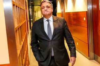 Vêm aí 135 milhões de Espanha para a Caixa. E abrilhantam as contas do primeiro semestre