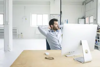 Está sentado no trabalho? Vá dar uma volta