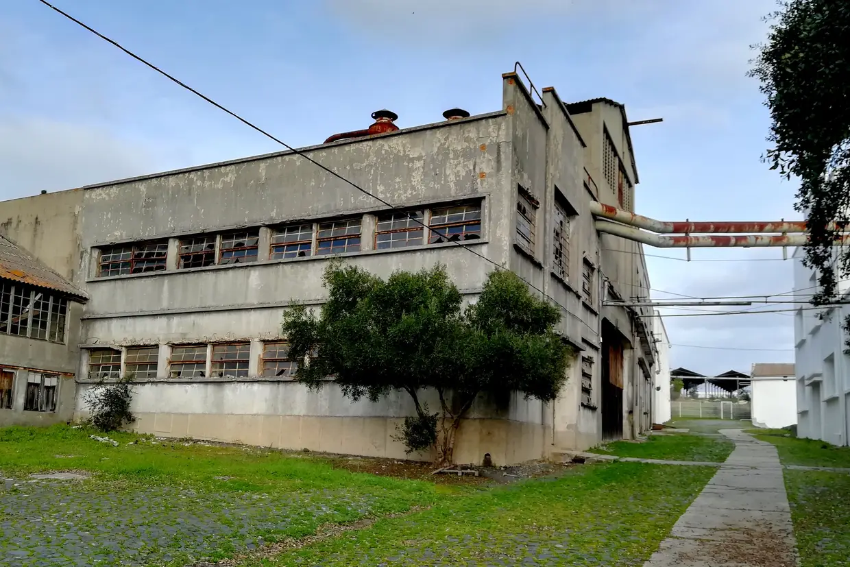 A antiga fábrica da Mundet era quase como uma pequena cidade, onde chegaram a trabalhar 2500 pessoas