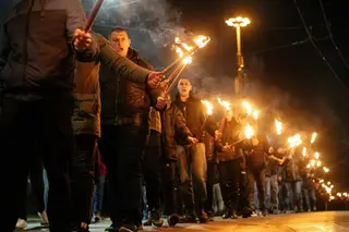 Nacionalismo arde na Europa e marcha em homenagem a general búlgaro pro-nazi
