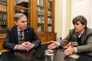 “Podemos andar ou correr. Eu sugiro que a gente corra”