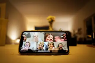 A era Covid-19: a vida segue online e em frente ao ecrã