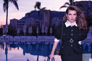 Charlotte Casiraghi é embaixadora da Chanel desde janeiro e protagoniza a nova campanha, fotografada no Mónaco 