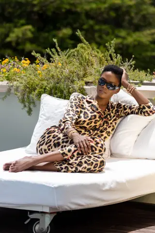 O Felino (€600) tem o clássico padrão leopardo e é 100% seda, como os restantes modelos da The Life Juice atualmente disponíveis