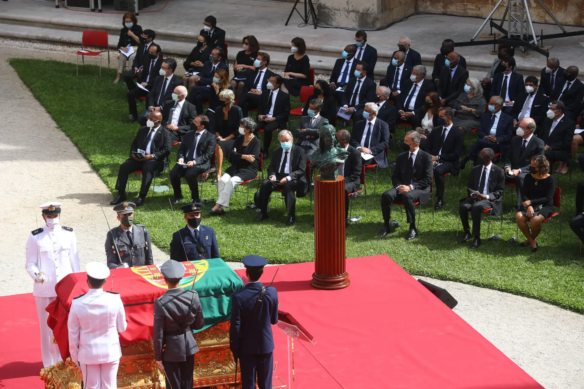 Fotogaleria As Imagens Da Cerim Nia Do Funeral De Jorge Sampaio