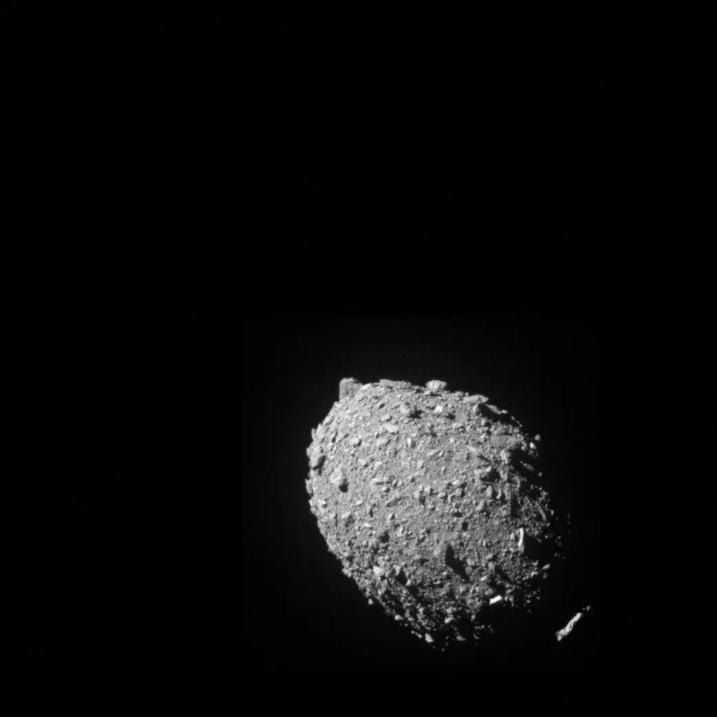 Asteroide De Metros De Di Metro Tem Pequeno Risco De Impacto A