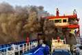 Incêndio assusta passageiros de um barco na Tailândia